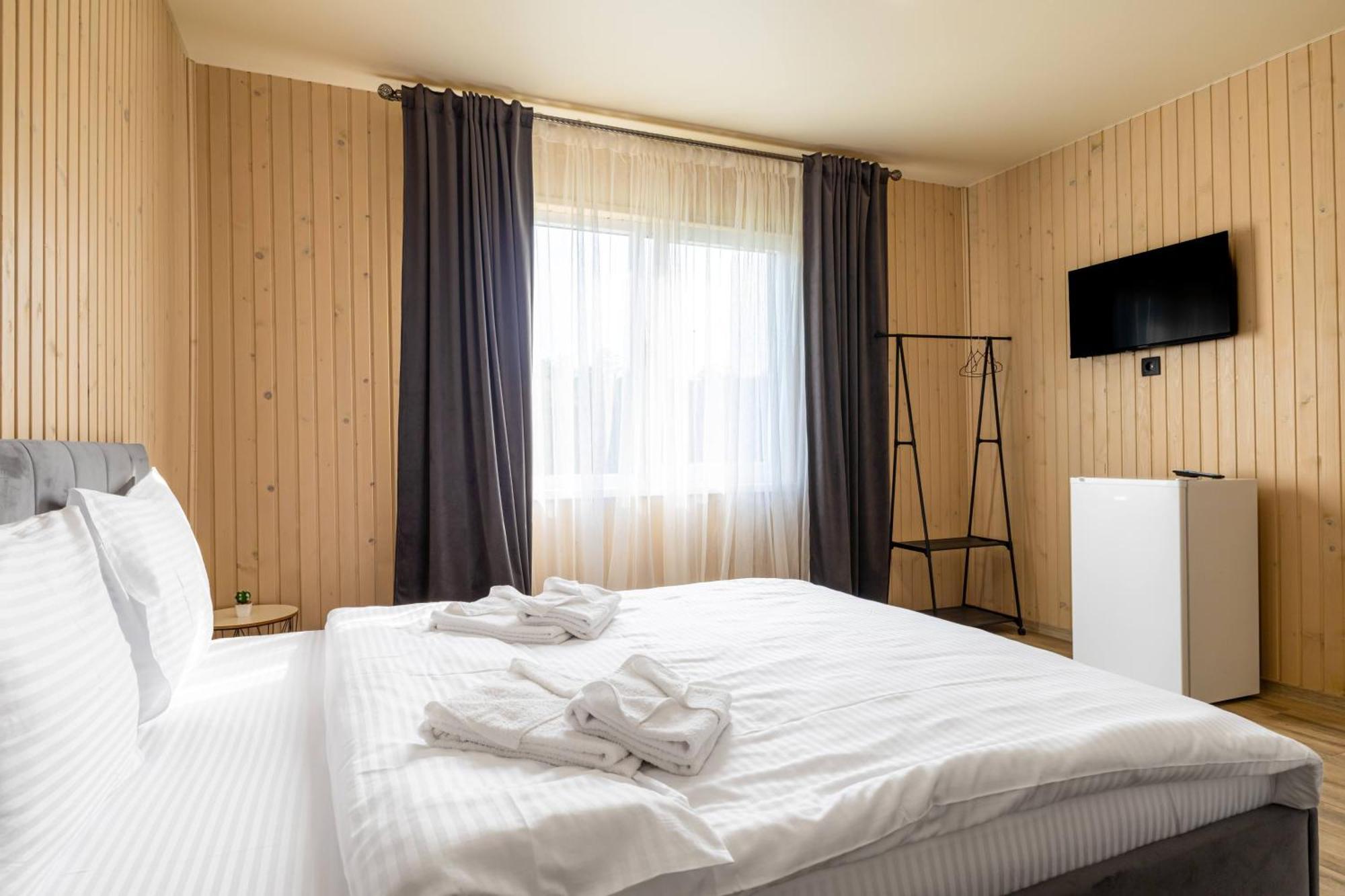 Fenix Hotel Solotvyno Eksteriør billede